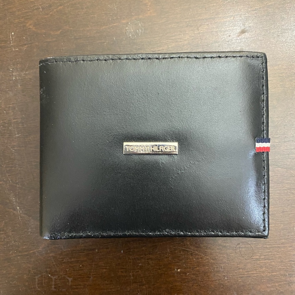 Tommy Hilfiger Wallet
